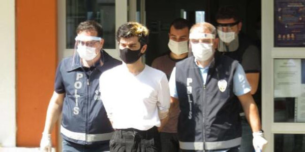 İstanbul'da mezarlık klibi büyük tepki çekmişti! Yaptıkları savunma pes dedirtti - Resim: 1