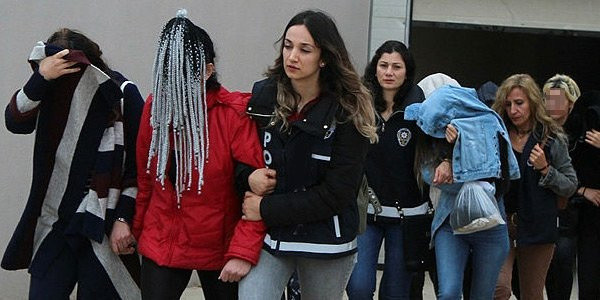 Jigolo vergisiyle vurgun yaptılar! Midyeci her şeyi itiraf etti fuhuş çetesi çökertildi - Resim: 2