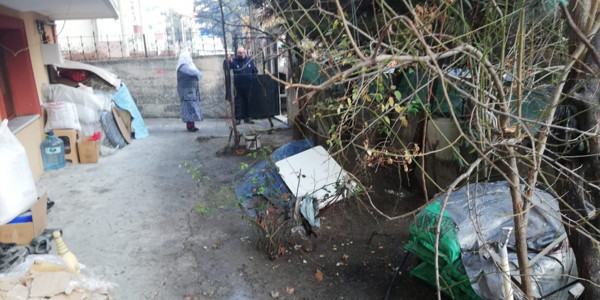 Karabük'te kötü kokuyu duyunca ihbar ettiler! Eve girince şok oldular - Resim: 0