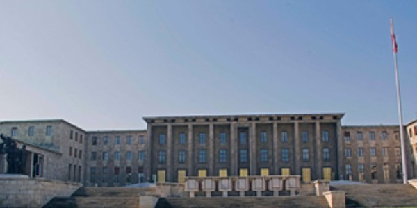 Meclis çalışanları kaç lira maaş alıyor? - Resim: 3