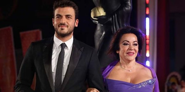 27 yıl sonra Oya Aydoğan'ın kasasından çıktı! - Resim: 2