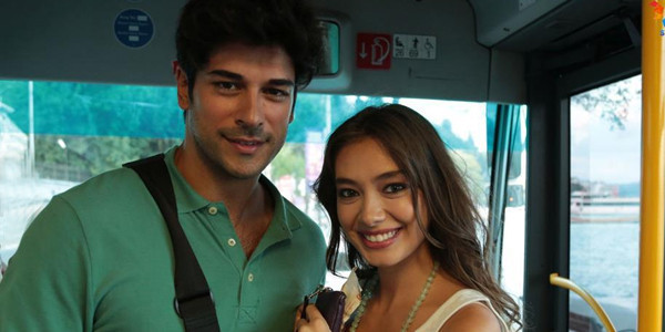 Kara Sevda dizisi İspanya'da reyting rekorları kırıyor - Resim: 1