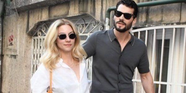 Akın Akınözü 8 yıllık sevgilisi ile aşk sinyalini verdi! "Hayallerimize hizmet edecekse eden olmasın" - Resim: 2