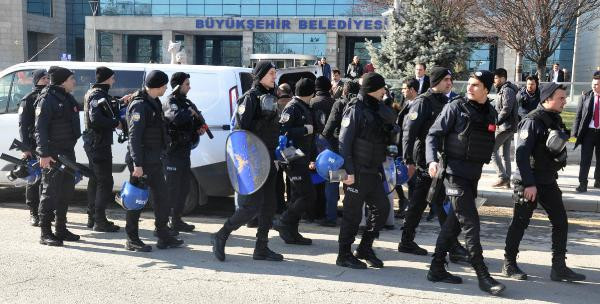 Ankara'da servisçilerin eylemine polis müdahalesi! - Resim: 4