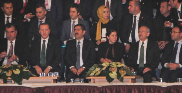 Erdoğan ve Kılıçdaroğlu tokalaşmadı - Resim: 1