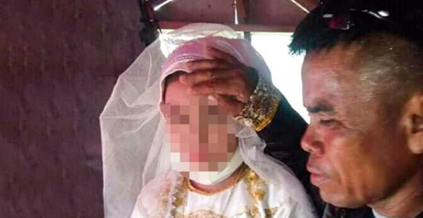 13 yaşındaki çocuk 48 yaşındaki adamla evlendirildi! Görüntüler ortaya çıktı - Resim: 1