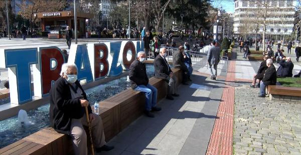 Trabzon’da 65 yaş üstü aşılanma oranı yüzde 85'i buldu! Vakalarda düşüş başladı - Resim: 0