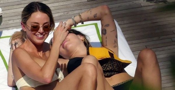 Miley Cyrus tarafından aldatılan Liam Hemsworth davayı açtı boşanıyor - Resim: 4