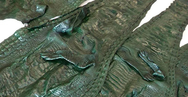 2 farklı isme aynı adrese postalandı! Kolilerde 42 tane ele geçirildi - Resim: 0