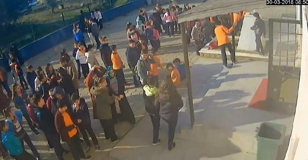 Okulda inanılmaz olay! 'Hişştt kız gel buraya' diye çağırdı ve... - Resim: 3