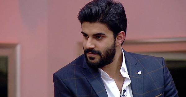Kısmetse Olur'un Adnan'ı son haliye tanınmadı! Estetikleri onu bambaşka birine çevirdi - Resim: 0