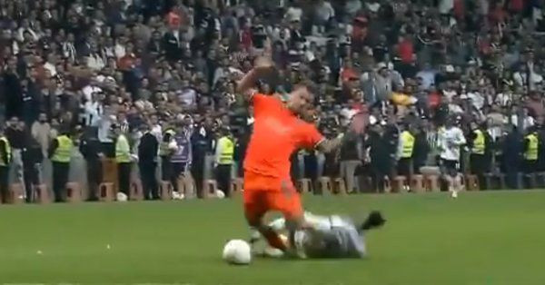 Erman Toroğlu: Hakem Beşiktaşlıydı - Resim: 3