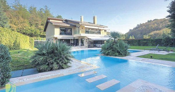 Paraya kıyıp kesenin ağzını açtı! Vinçle gezdiği yeni evi dudak uçuklattı: Ajda Pekkan vatandaşlık aldığı ülkeye yerleşiyor - Resim: 2