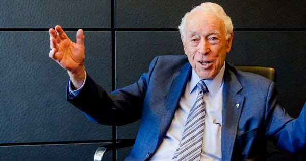 Eşiyle konuşmamak için önce sağır sonra kör taklidi yaptı - Resim: 0