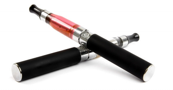 Elektronik sigaralar ne kadar zararlı? Bilimsel araştırma sonuçları ortaya çıktı - Resim: 0