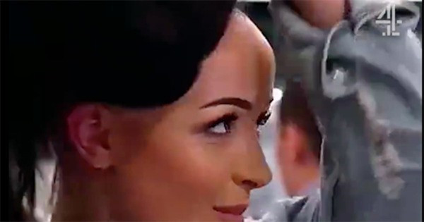 İlk buluşmada kadının sırrı ifşa oldu bir anda tuvalete koşup... - Resim: 3