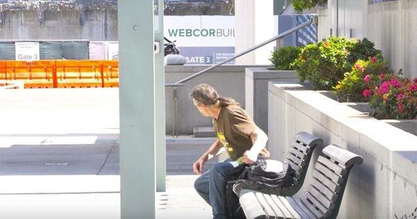 Evsiz adam içi para dolu bir çanta buldu ama sonu tahminlerden başka - Resim: 2