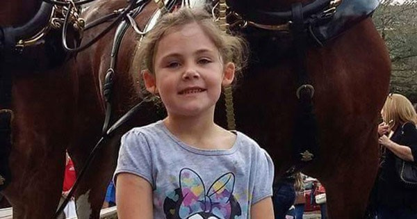 Kızının fotoğrafını çekti ayrıntıyı daha sonra farkedince şok - Resim: 3