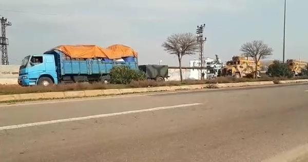 Mevziler kazılıyor: Obüslerin yönü Afrin'e çevrildi! - Resim: 4