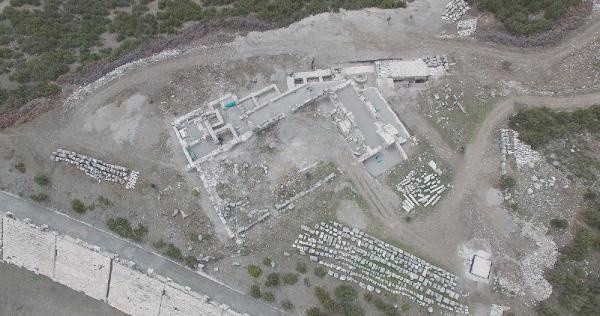 Burdur'da kazılarda ortaya çıktı gören şaştı kaldı! 30 tane bulundu - Resim: 0