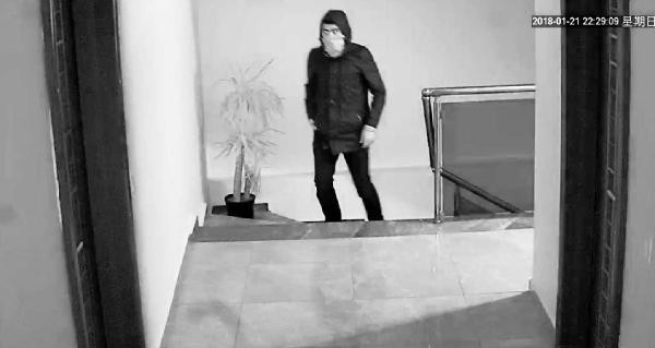 450 bin TL değerinde Bitcoin server’ı çaldılar - Resim: 3