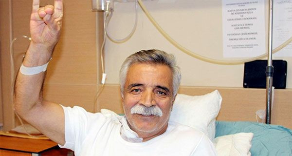 Sanatçı Ozan Arif hayatını kaybetti ölüm nedeni ne - Resim: 0