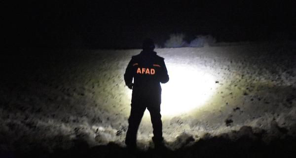 Garip olay! 'Ormanda kayboldum, donuyorum’ ihbarı yapan Esra köprü üstünde bulundu! - Resim: 1