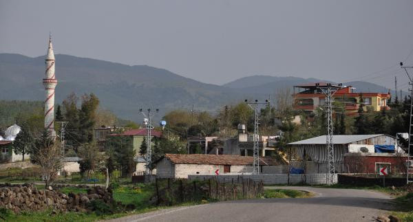 Gaziantep’te koronavirüsten ölen kişi için taziye düzenlediler! Mahalle karantinaya alındı - Resim: 0