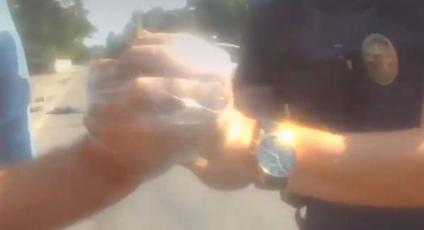 Arkadaşının eline ol bombasını verip pimini çekti sonra da bırakıp kaçtı - Resim: 4