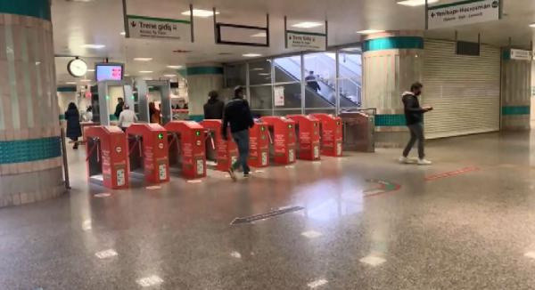 Metroya bıçaklı saldırgan nasıl bindi? Metro İstanbul müdürü konuştu - Resim: 0