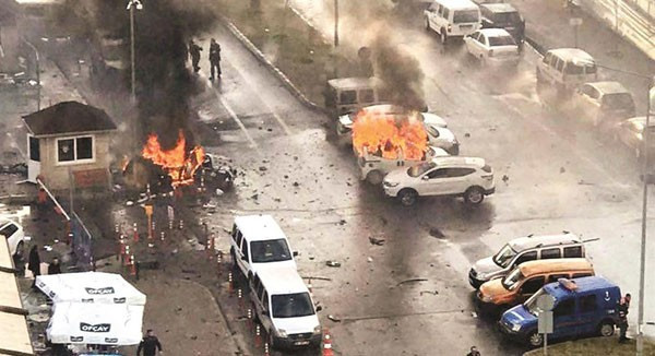 Gerçek ortaya çıktı! Çatışma alanındaki jandarma aracı... - Resim: 4