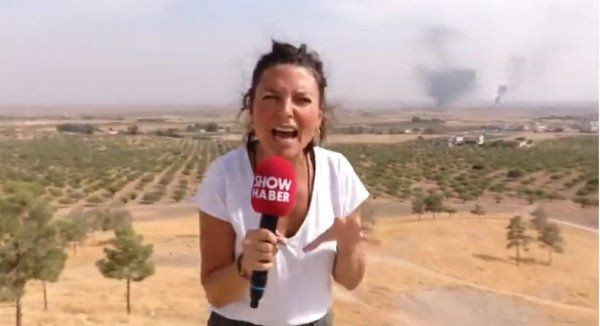 Buket Aydın'a Ece Üner'den destek mesajı! Cesareti makyaj kapatamaz - Resim: 3