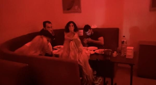 Maltepe'de pavyona çevrilen lokantaya baskın! Ceza yağdı - Resim: 1