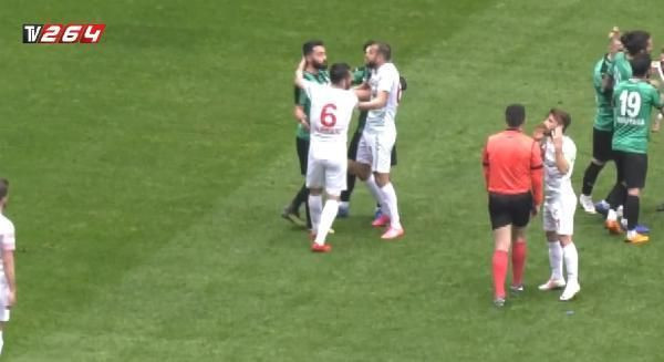 Rakiplerini jiletleyen Amedli Mansur Çalar'ın ilk vukuatı değilmiş - Resim: 2