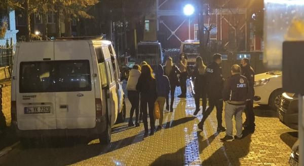 Maltepe'de pavyona çevrilen lokantaya baskın! Ceza yağdı - Resim: 4