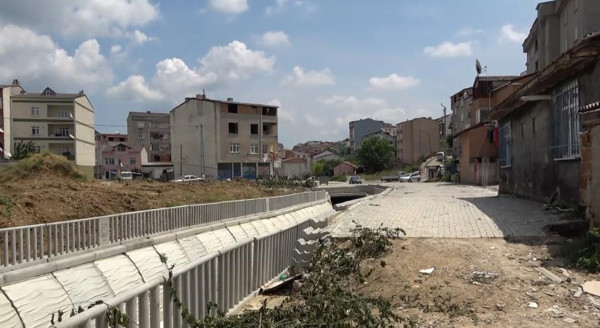 İBB'nin koruma demirleri alay konusu oldu! Gören şaştı kaldı - Resim: 1