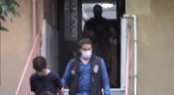 İstanbul'da klozetten zor çıkarıldı değeri binlerce TL! 53 kez polise yakalanmış - Resim: 2