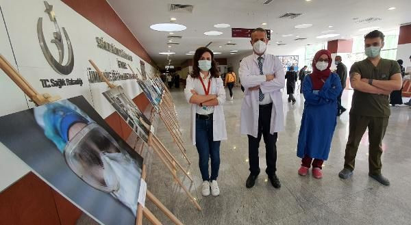 Koronavirüs savaşçılarından 'Bir fotoğraf bin hikaye'! İşte o fotoğraftaki kahraman... - Resim: 1