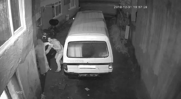 Kocaeli'de korkunç olay! Kadını takip edip, evinin önünde taciz etti - Resim: 2