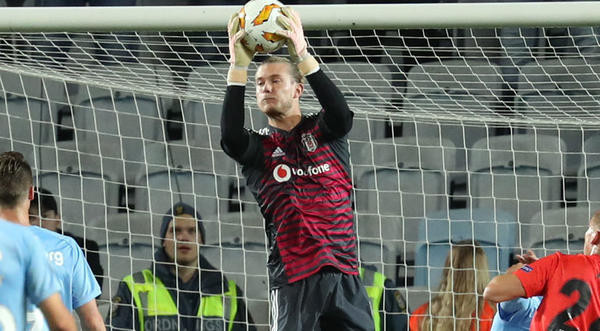 Alman kaleci hedefte: Bu nasıl gol yemek Karius? - Resim: 1