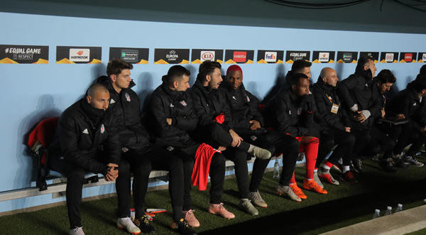 Alman kaleci hedefte: Bu nasıl gol yemek Karius? - Resim: 2