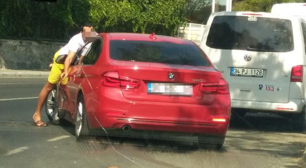 Sarıyer'de çok ilginç anlar! Kavga ettiği eşine kızan kadının yaptığına bak - Resim: 3