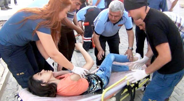 Bacağına demir saplandı!  - Resim: 1