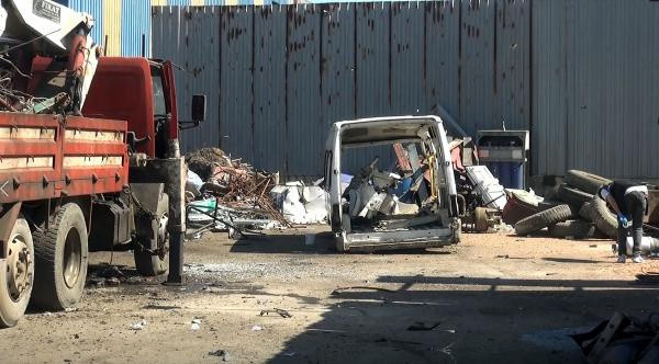 Hatay'da hurdacı dükkanında oksijen tüpü patladı! 1 kişi hayatını kaybetti - Resim: 0