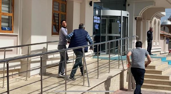 Konya'da kuzenini öldürdü yengesini kanlar içinde bıraktı! Sözleri pes dedirtti: Bu alemde... - Resim: 0