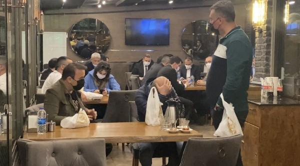 Ataşehir'de kısıtlamaya rağmen açık restorana baskın! Ceza yağdı - Resim: 0