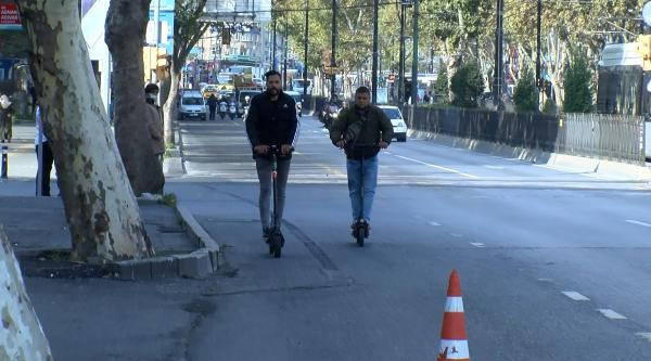 İstanbul'da scooter denetimi! "Toplu taşıma kullanmamak için scooter aldım daha pahalıya patladı" - Resim: 0