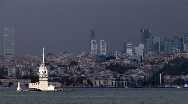 İstanbul'u kara bulutlar bastı! Saatlik hava durumu  - Resim: 4