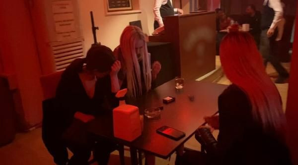 Maltepe'de pavyona çevrilen lokantaya baskın! Ceza yağdı - Resim: 2