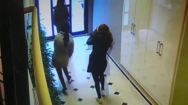 12 evde hırsızlık yapan 5 kadından 1'i balkondan atladı, beli kırıldı - Resim: 0